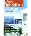 El agente inmobiliario en casa